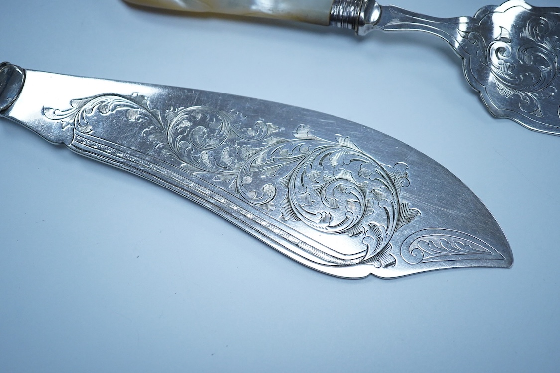 A cased pair of George III engraved silver Old English pattern berry spoons, by Smith & Fearn, London, 1794/5, 22.6cm, together with a cased Edwardian silver christening trio, an 800 standard mustard pot with white metal